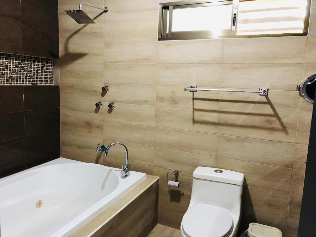 Ferienwohnung Casa Lili 2: Luxurious/Amplio/Hot Water/Economic/Wifi/Tv Valladolid  Exterior foto